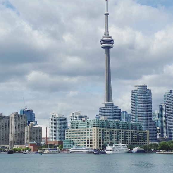 Meet your Posher, Dela - Picture 1 of 1